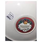 Fitz and Floyd Twelve Days of Christmas Nine Ladies Dancing Porcelain Figurine Circa 2000 Collection