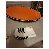 Decorative Round Platter with Black Dot Rim - Ceramic Cat Figurine (Lot of 2)