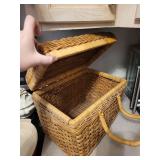 Handwoven Wicker pic nic basket  - Lift-Top Lid - Dual Handles
