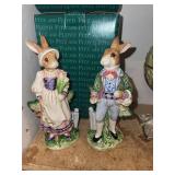 Fitz and Floyd Porcelain Bunny Figurine Set in Lidded Garden Jar music boxes - Vintage
