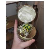 Fitz and Floyd Porcelain Bunny Figurine Set in Lidded Garden Jar music boxes - Vintage