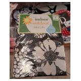 The Indoor Outdoor Tablecloth 70in Round - Black & White Floral with Napkins & Plates