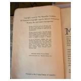 Mixed Vintage Book Lot Thorn Birds Wuthering Heights Gone With Wind