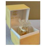 Vintage LALIQUE Dove Crystal Nina Ricci L