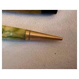 Parker Duofold Fountain Pen & Pencil Set Marbled Green Cracked
