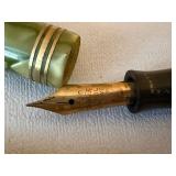 Parker Duofold Fountain Pen & Pencil Set Marbled Green Cracked