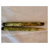 Parker Duofold Fountain Pen & Pencil Set Marbled Green Cracked