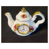 Royal Albert Ltd. A Cozy Glen Limited Edition Fine China Plate with Clock (Plate No. 12631)