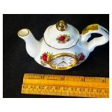 Royal Albert Ltd. A Cozy Glen Limited Edition Fine China Plate with Clock (Plate No. 12631)