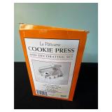 Glass Cake Stand with Dome Lid - La Patisserie Cookie Press Set & Tortilla Pan Set - Assorted w Doilies