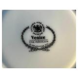 Collection of Tea Pots - All Sizes Inc Franklin Mint Venice Fine Porcelain Teapot - 1985 Edition