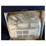 Trexonic TR-D141 14.1 Inch Portable TV & DVD Player NIB