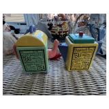 Wicker Coffee Table & Contents Inc Tea-Themed Ceramic Decor, Lamp & Books Mixed Lot