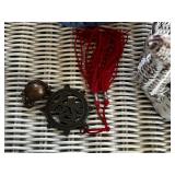 Wicker Coffee Table & Contents Inc Tea-Themed Ceramic Decor, Lamp & Books Mixed Lot