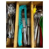 Mixed Kitchen Utensil Assortment