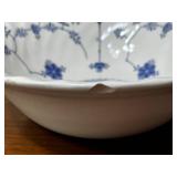 Tupperware Bowls, Lids & Churchill China Serveware Mixed Lot