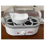 DeLonghi Sandwich Maker, Salton Poach & Boil & Temp-Tations Bakeware