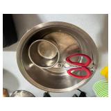 Mixed Kitchen Lot with Cook