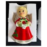 Ceramic Christmas Figurine with Wreath Detail - Gold Mesh Garland & Evergreen Sprigs
