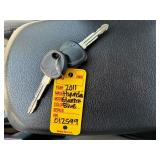 2011 HYUNDAI ELANTRA GLS (NO RESERVE)