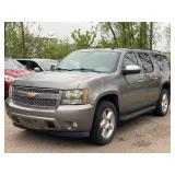 2008 CHEVROLET SUBURBAN LTZ *1 Owner | 4x4 | 3rd Row Seating* (NO RESERVE)