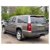 2008 CHEVROLET SUBURBAN LTZ *1 Owner | 4x4 | 3rd Row Seating* (NO RESERVE)