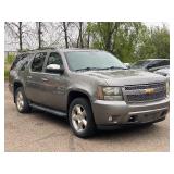 2008 CHEVROLET SUBURBAN LTZ *1 Owner | 4x4 | 3rd Row Seating* (NO RESERVE)