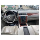 2008 CHEVROLET SUBURBAN LTZ *1 Owner | 4x4 | 3rd Row Seating* (NO RESERVE)