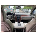 2008 CHEVROLET SUBURBAN LTZ *1 Owner | 4x4 | 3rd Row Seating* (NO RESERVE)