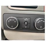 2008 CHEVROLET SUBURBAN LTZ *1 Owner | 4x4 | 3rd Row Seating* (NO RESERVE)