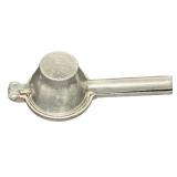JUICER: Vintage Aluminum Citrus Juicers - Qty 5 (C) The hand-cranked models are commonly referred to as "Gem Squeezers".