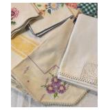 Mixed Lot of Vintage Linens