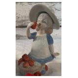 Figurines and Hand Towels