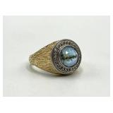 14K Gold Ring with Blue Round Gem - Size 8.5 (Front 0.5 in, Center 0.25 in)