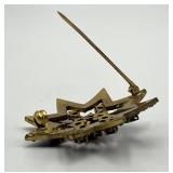 Garnet Starburst Brooch Pin - 1.5 in Dia Gold-Tone