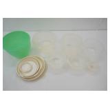 Tupperware & Other Food Storage Containers w/lids