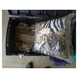 2 bins of bedding & decorations. As shown. Entry bench setee. As shown. CASH ON SITE ONLY. PICKUP IS TUESDAY MAY 26TH FROM 11 AM TO 4 PM ONLY. THERE IS NO OTHER OPPORTUNITY TO PICK UP YOUR ITEM THAN T