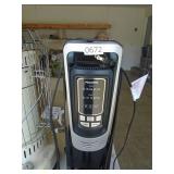 Pair of heaters. As shown. Entry bench setee. As shown. CASH ON SITE ONLY. PICKUP IS TUESDAY MAY 26TH FROM 11 AM TO 4 PM ONLY. THERE IS NO OTHER OPPORTUNITY TO PICK UP YOUR ITEM THAN THIS TIME & REGAR