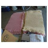 Placemats & linens. As shown. CASH ON SITE ONLY. PICKUP IS TUESDAY MAY 26TH FROM 11 AM TO 4 PM ONLY. THERE IS NO OTHER OPPORTUNITY TO PICK UP YOUR TIEM THAN THIS TIME & REGARDLESS WHAT THE SCHEDULE ST