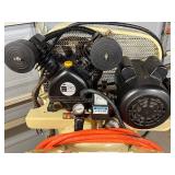 20 Gallon Ingersoll Rand Air Compressor 200lbs with 50