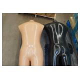 *2* Mannequins