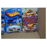 *11* Hot Wheels