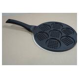 Crofton Waffle Pan