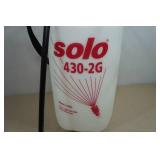 Solo 2 Gallon Yard Sprayer