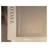 C4 - Taylor Swift 2026 Official 16-month Calendars (Lot of 5)