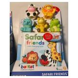 NH 1 - Bluey Family Pourers & Battat Safari Friends Book (Lot of 2)