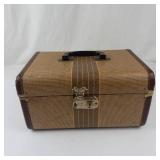 Vintage Hard-Sided Train Case With Lock - No Key