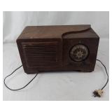Vintage Automatic Radio Model 613x Wooden Tube Radio