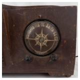 Vintage Automatic Radio Model 613x Wooden Tube Radio