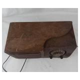 Vintage Automatic Radio Model 613x Wooden Tube Radio